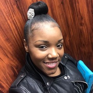 Meet your Posher, Khaliea